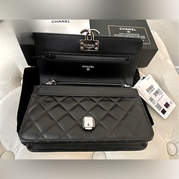 ❌❌ SOLD CHANEL WOC W/SILVER HARDWARE - Picture 7 of 10